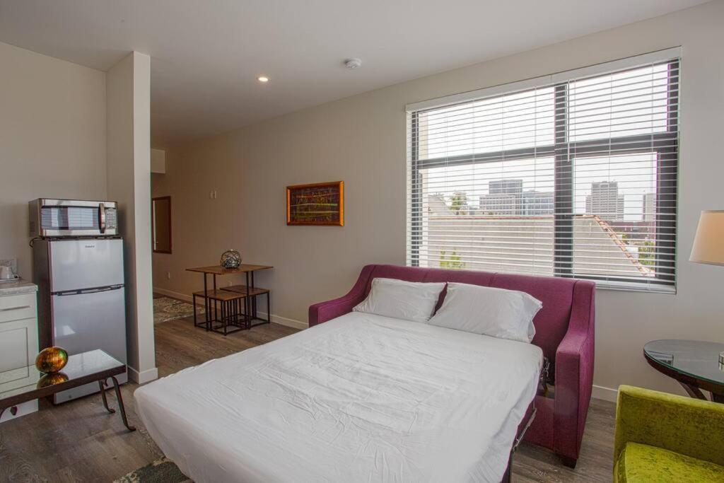 One Bedroom Apartment With San Diego Downtown View Екстер'єр фото