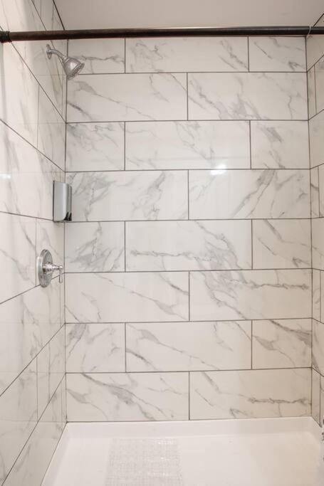 One Bedroom Apartment With San Diego Downtown View Екстер'єр фото