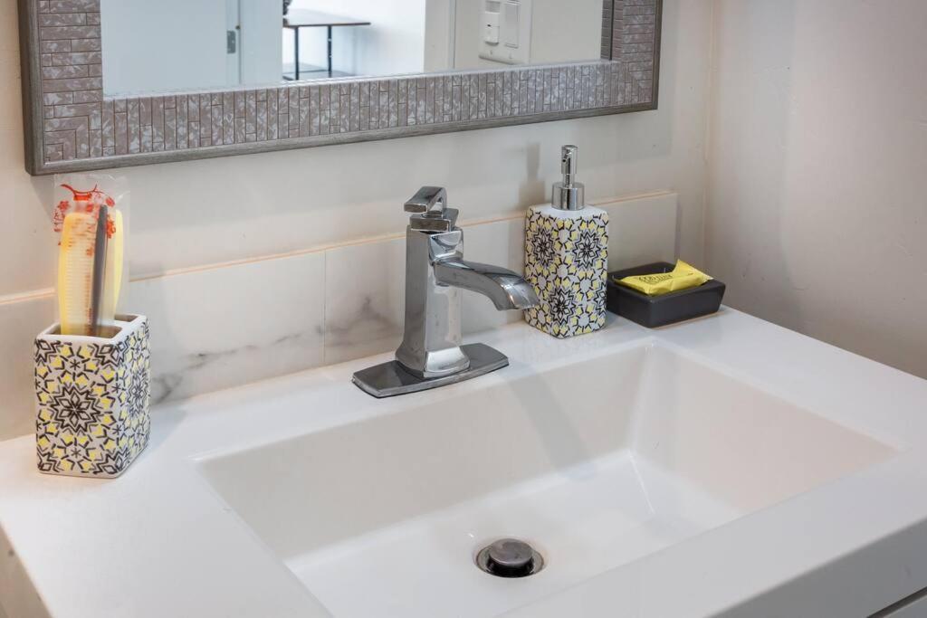 One Bedroom Apartment With San Diego Downtown View Екстер'єр фото