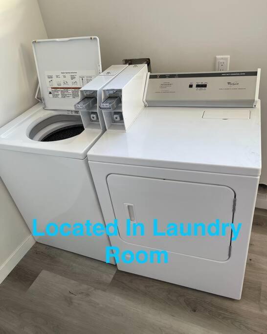 One Bedroom Apartment With San Diego Downtown View Екстер'єр фото
